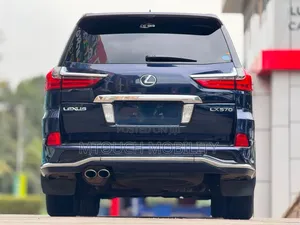 Lexus LX 2016 Blue