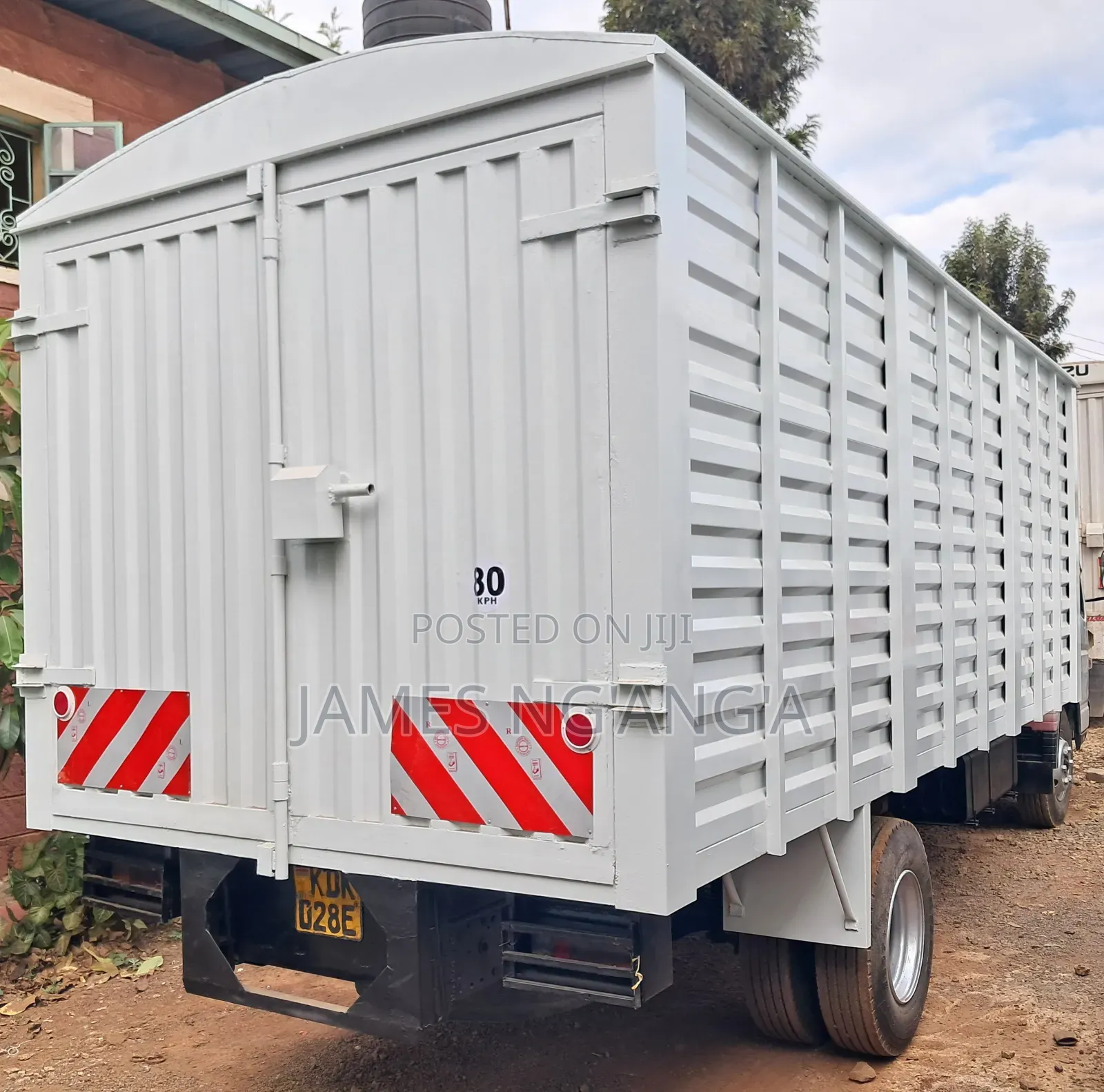 MITSUBISHI Canter FE85 *Box Body