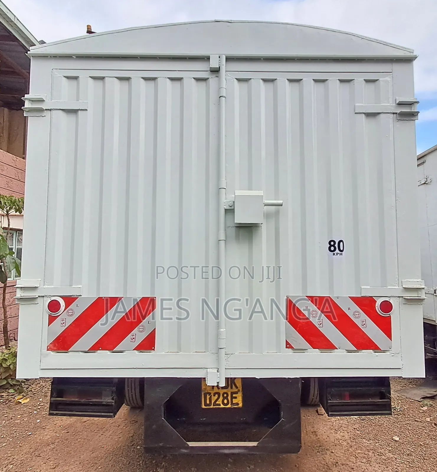 MITSUBISHI Canter FE85 *Box Body