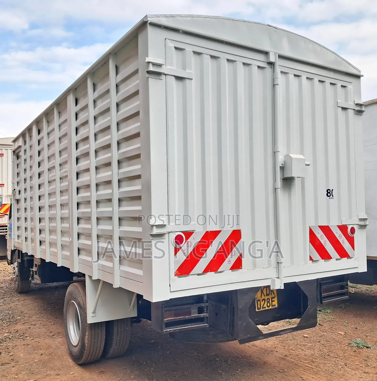MITSUBISHI Canter FE85 *Box Body