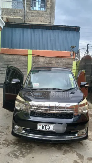 Toyota Voxy 2014 Black