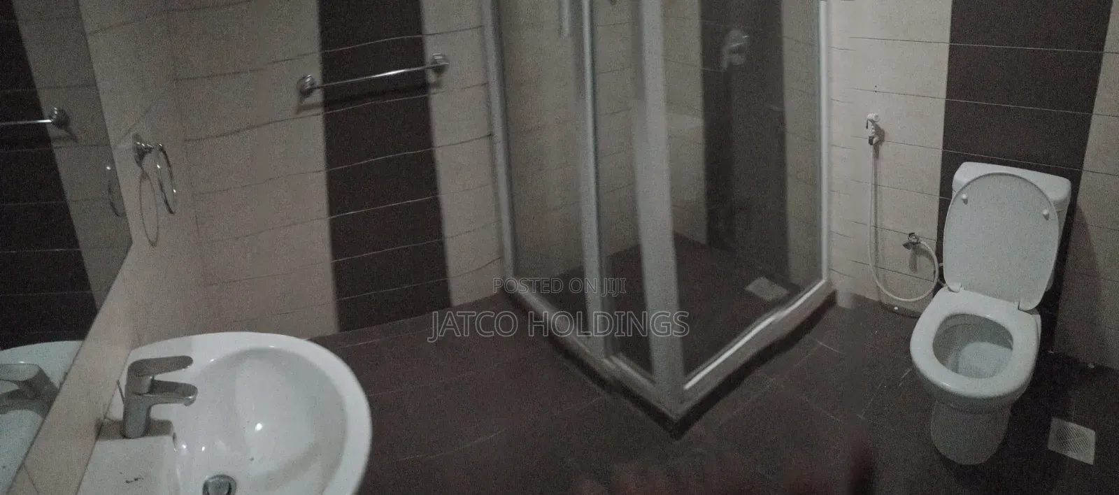 5bdrm Townhouse / Terrace in Parklands for rent