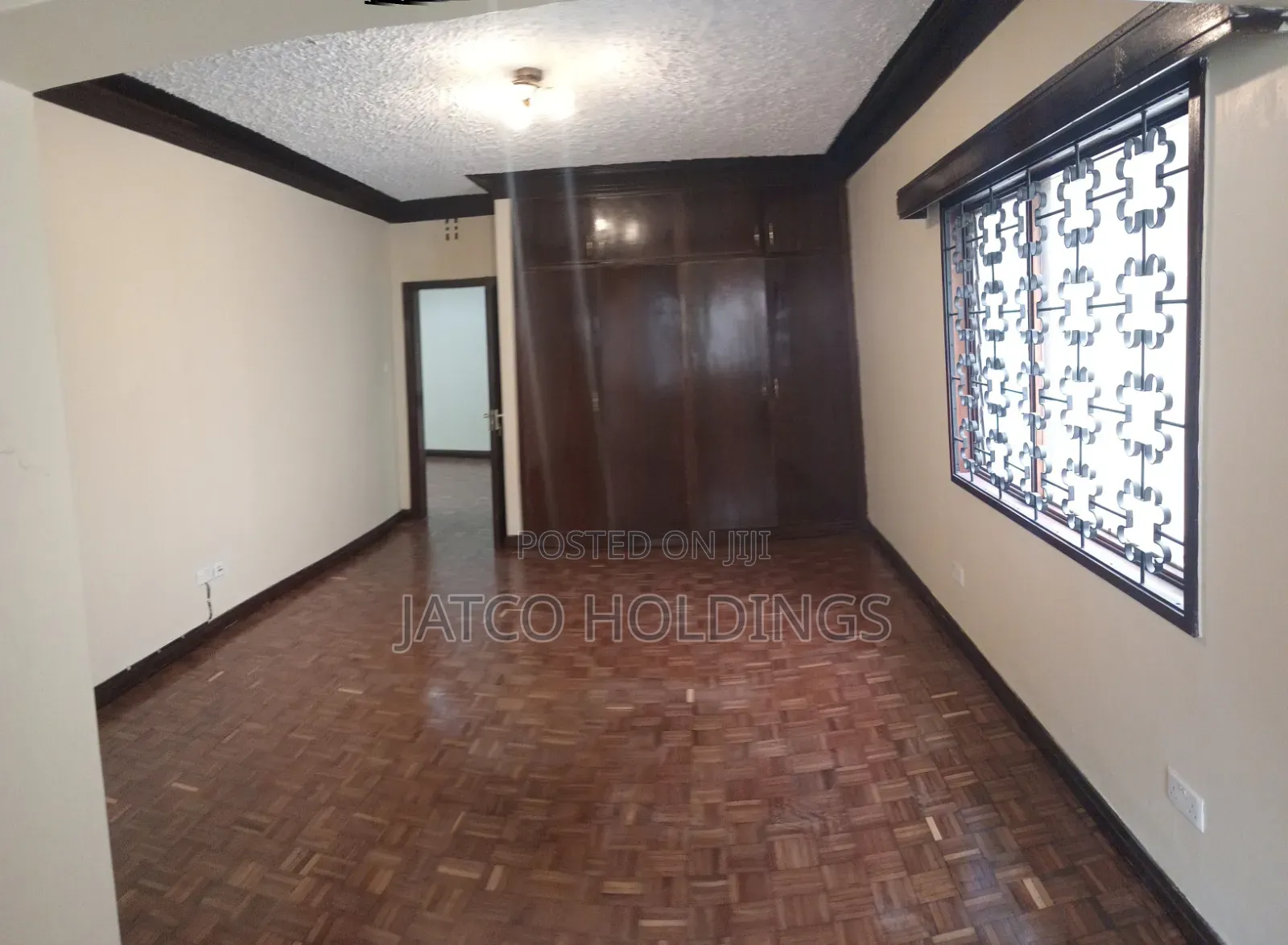 5bdrm Townhouse / Terrace in Parklands for rent