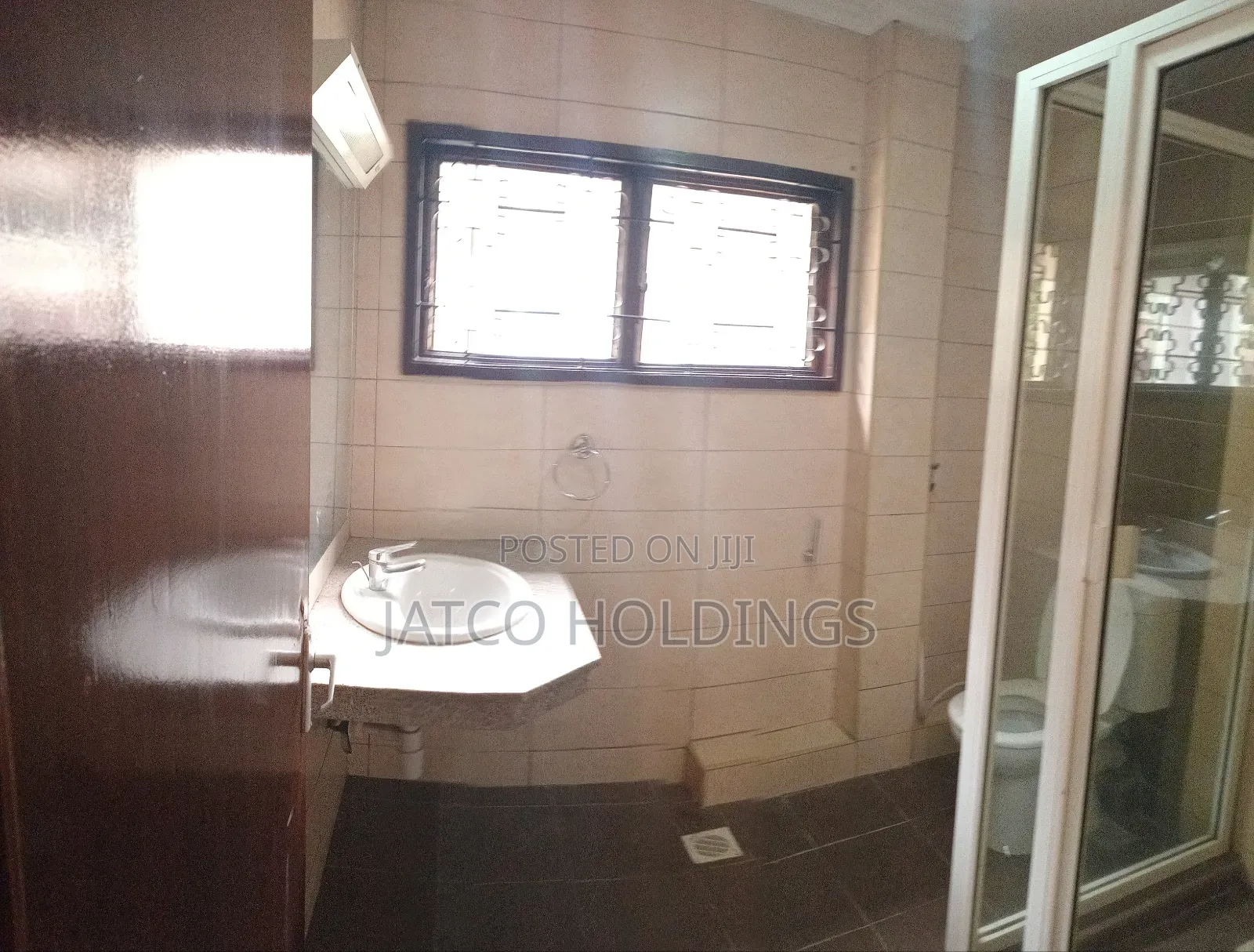 5bdrm Townhouse / Terrace in Parklands for rent