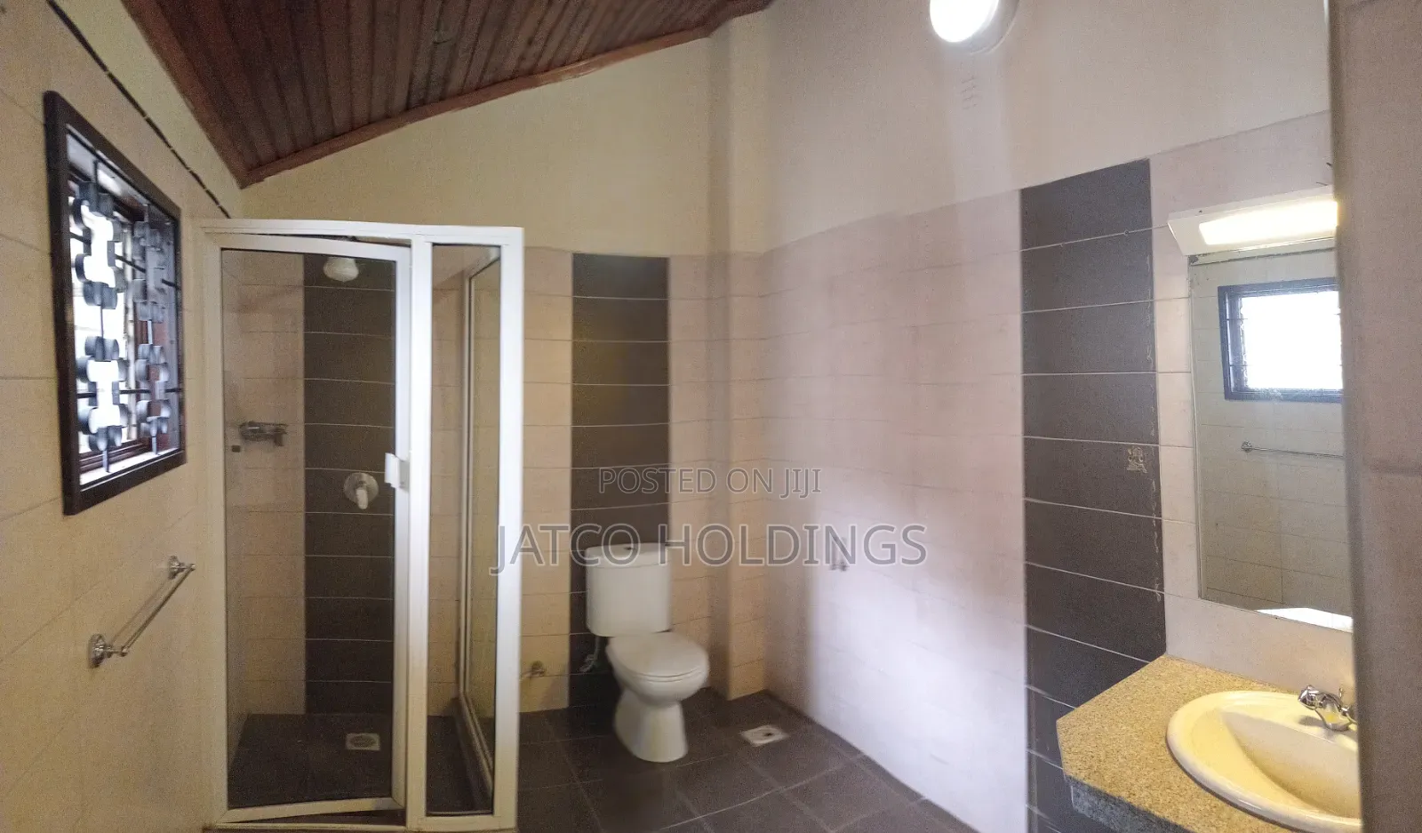 5bdrm Townhouse / Terrace in Parklands for rent
