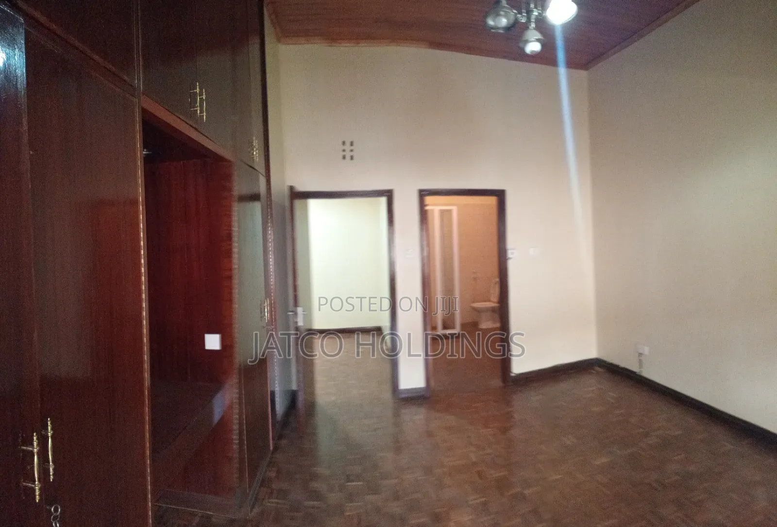 5bdrm Townhouse / Terrace in Parklands for rent