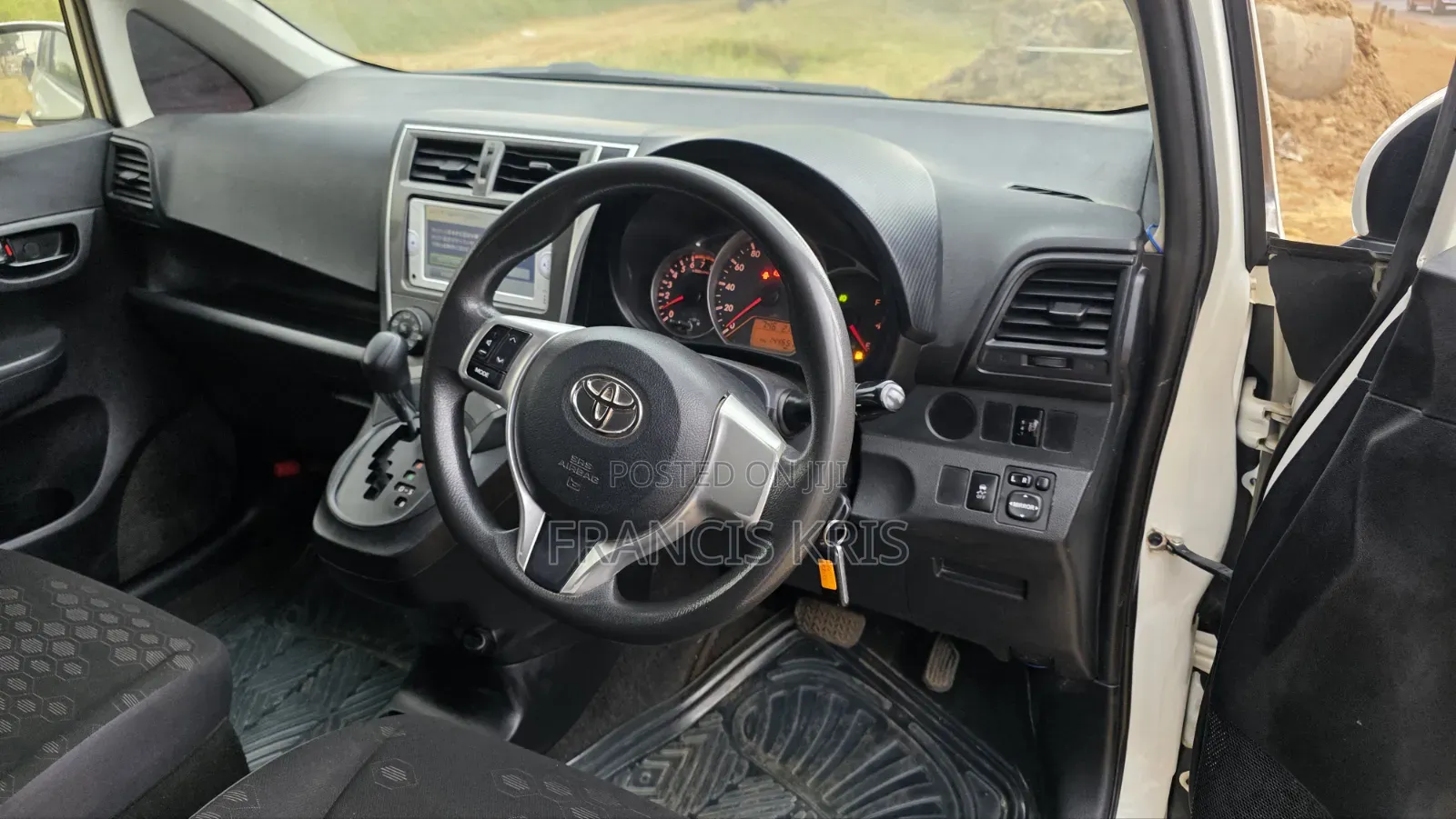 Toyota Ractis 2014 White
