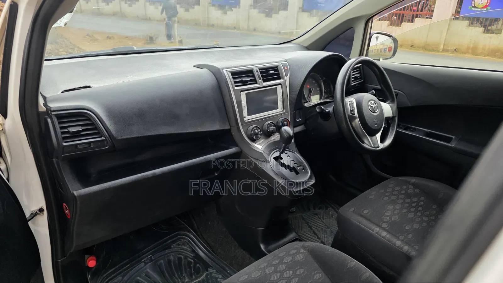 Toyota Ractis 2014 White