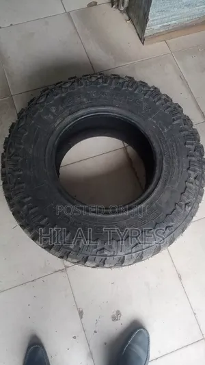 235/75r15 C LCH