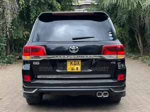 Toyota Land Cruiser 4.6 V8 ZX 2011 Black