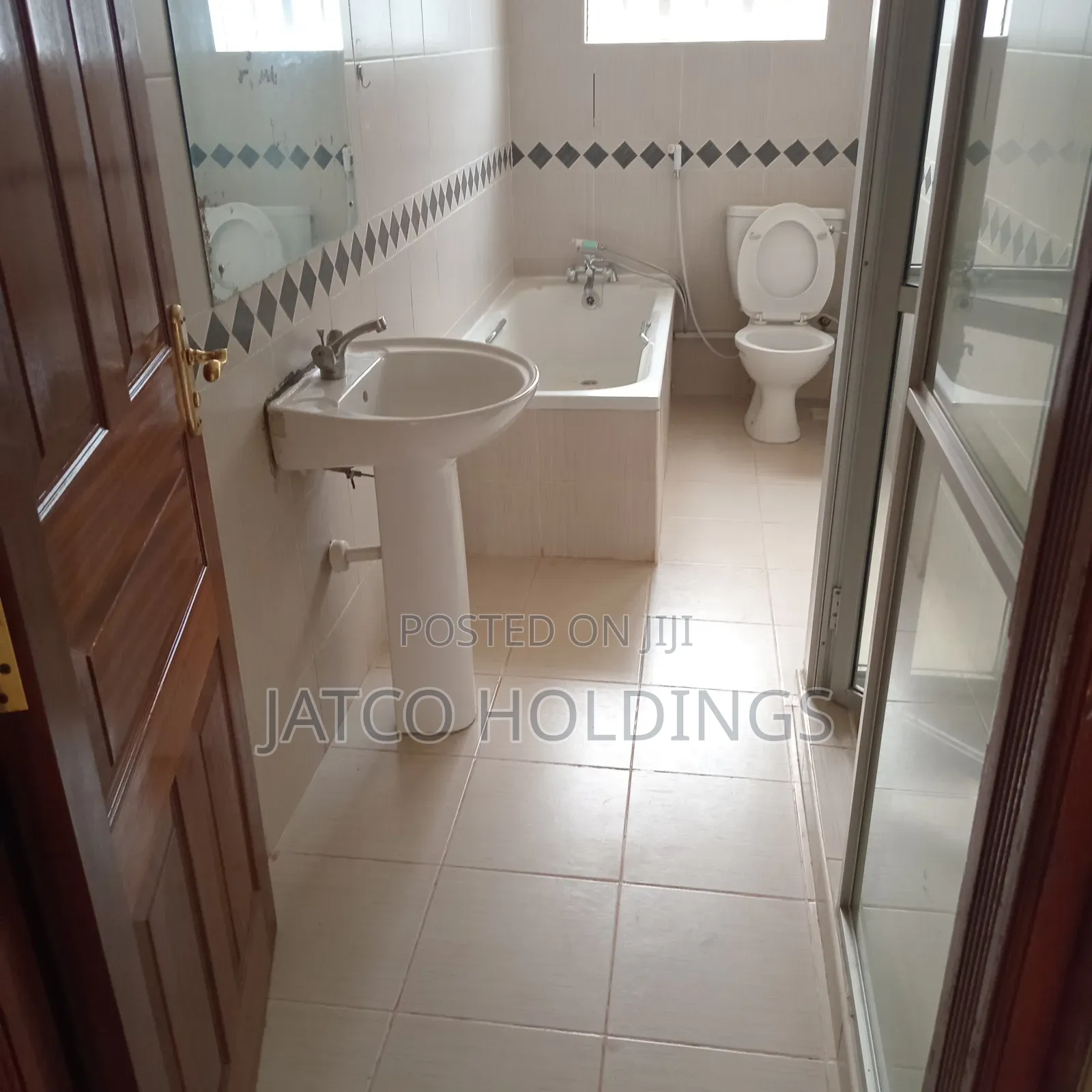 3bdrm Apartment in Citypark, Parklands/Highridge for rent