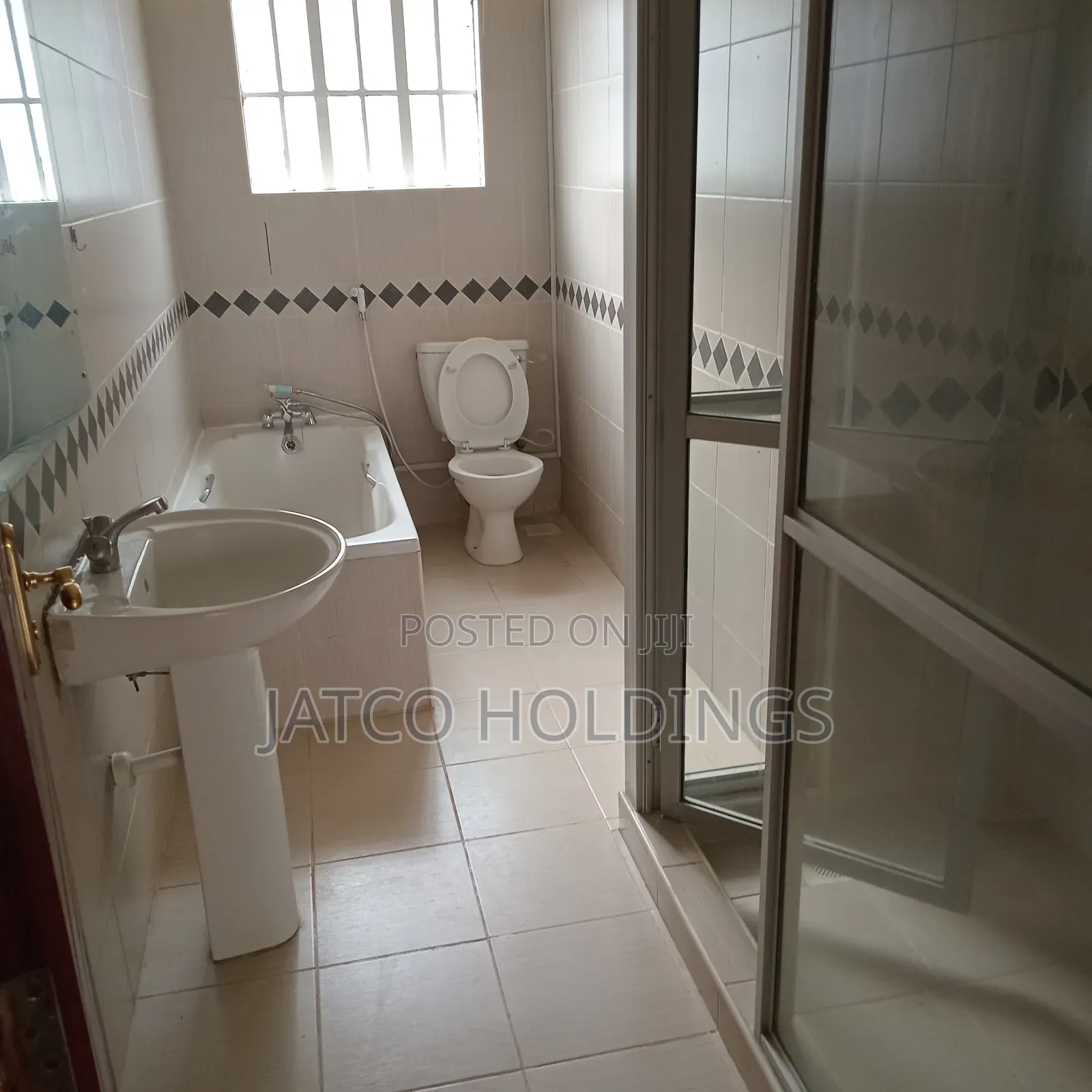 3bdrm Apartment in Citypark, Parklands/Highridge for rent