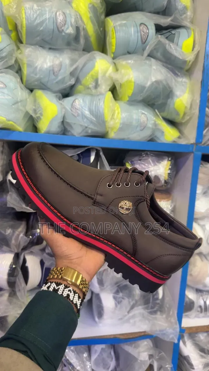 Quality Casual Timberland Low Cut Laced With Rubber Sole
