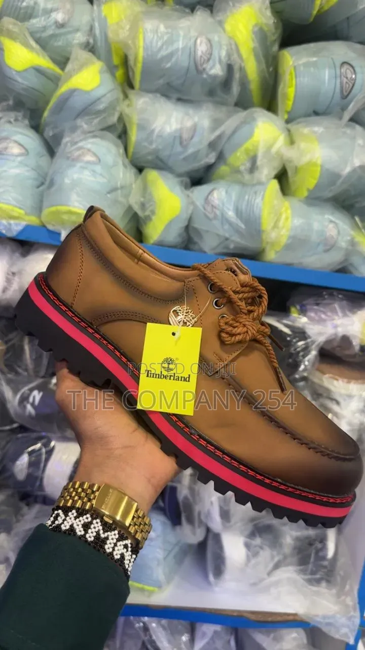 Quality Casual Timberland Low Cut Laced With Rubber Sole