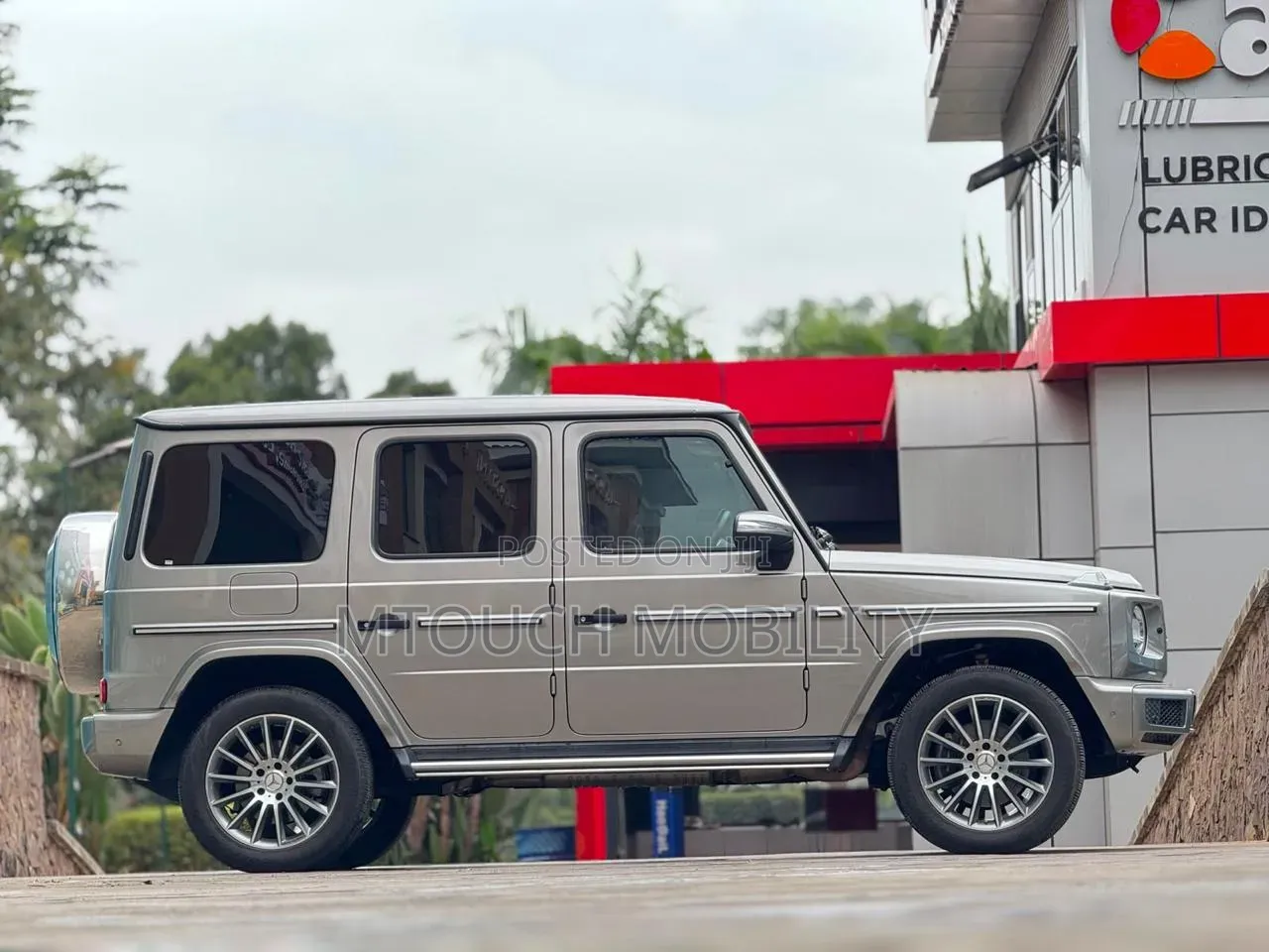Mercedes-Benz G-Class 2019 Ivory