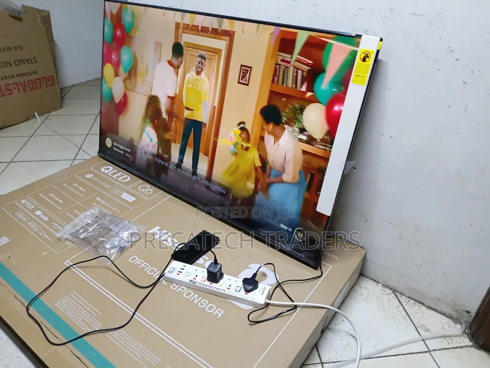 Hisense 55" QLED HDR Smart TV – Voice Control