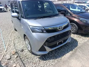Toyota Tank 2019 Silver