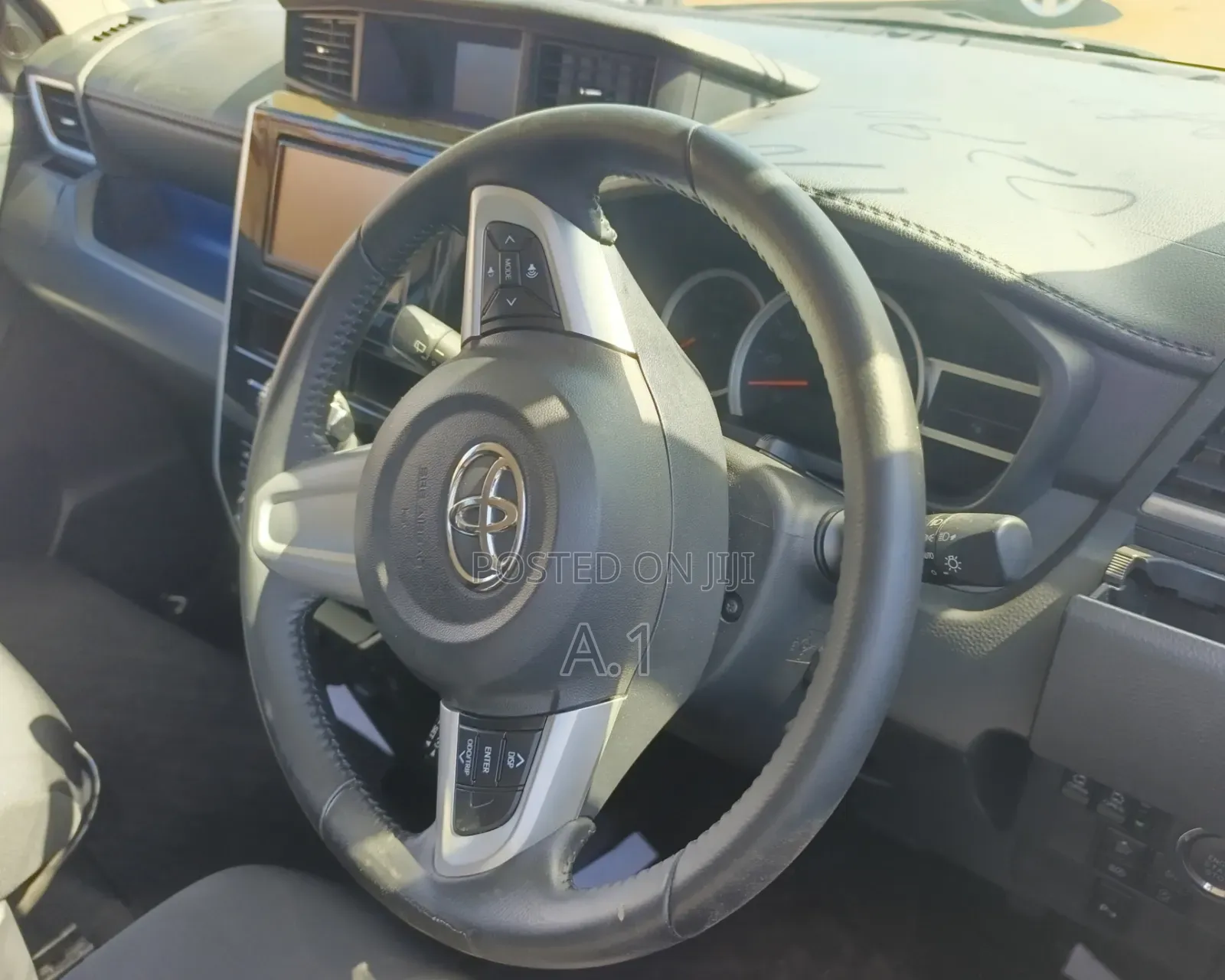 Toyota Tank 2019 Silver