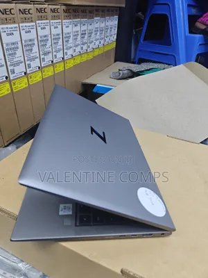 Laptop HP ZBook Firefly 14 G7 16GB Intel Core i7 SSD 256GB