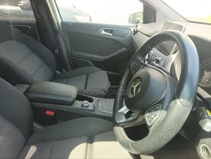 Mercedes-Benz B-Class 2019 White
