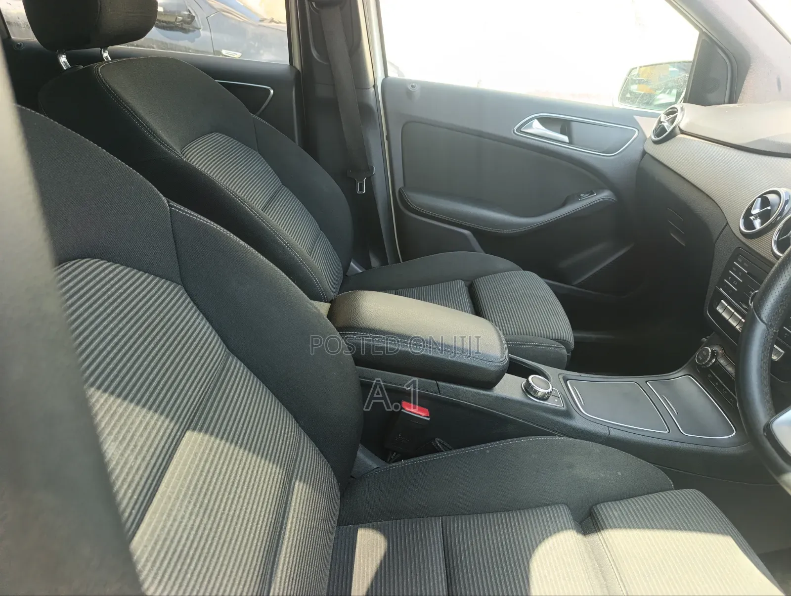 Mercedes-Benz B-Class 2019 White