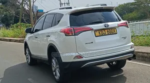 Toyota RAV4 2015 White