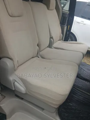 Toyota Noah 2010 Black