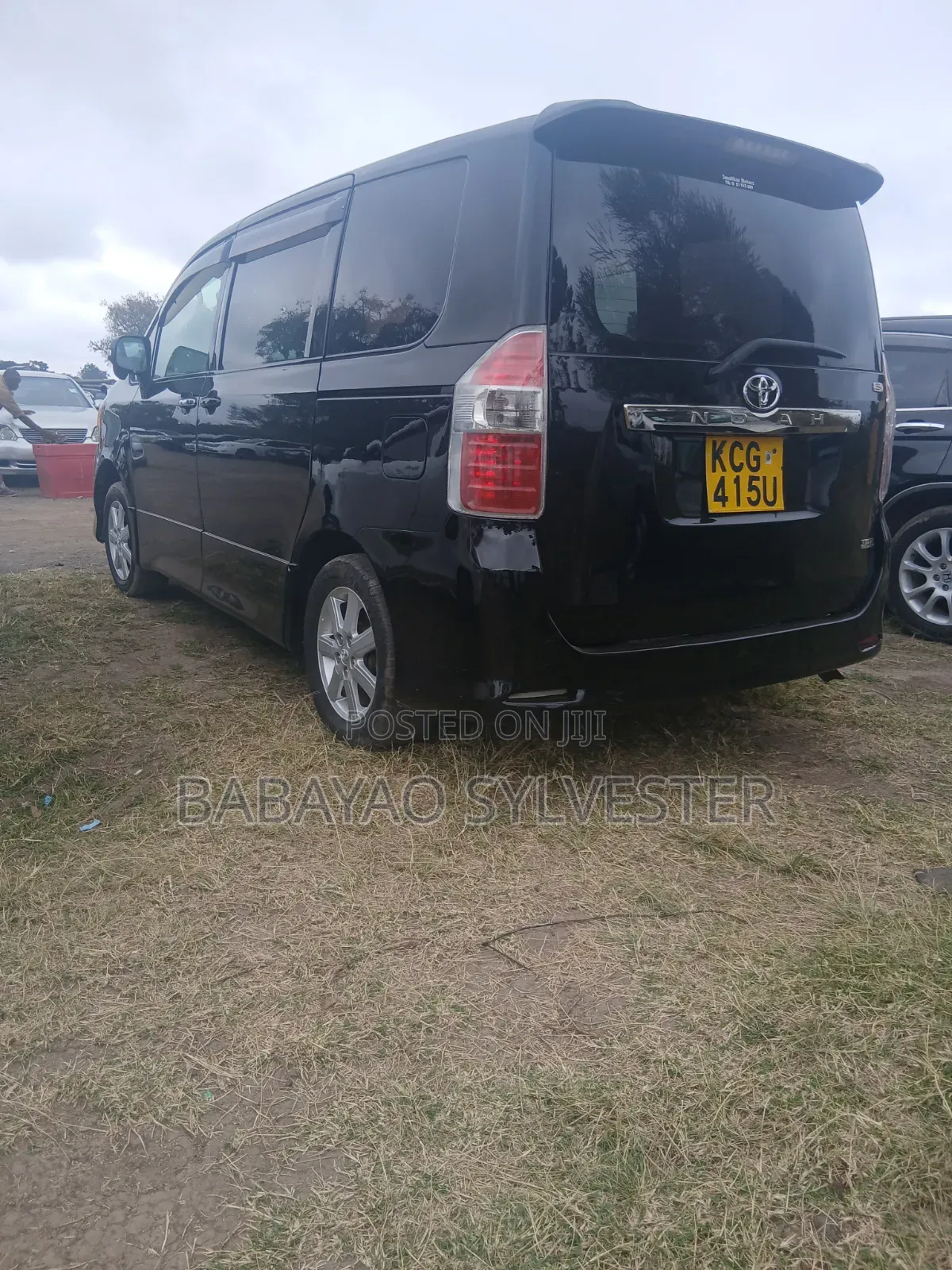 Toyota Noah 2010 Black