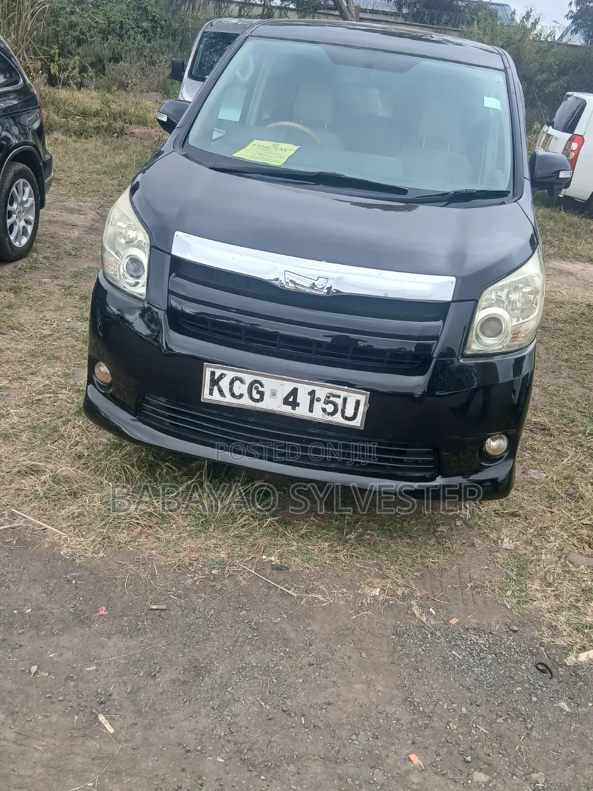 Toyota Noah 2010 Black