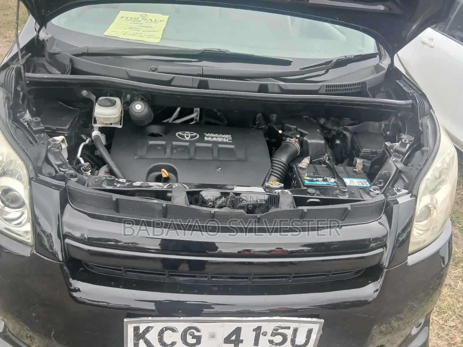 Toyota Noah 2010 Black