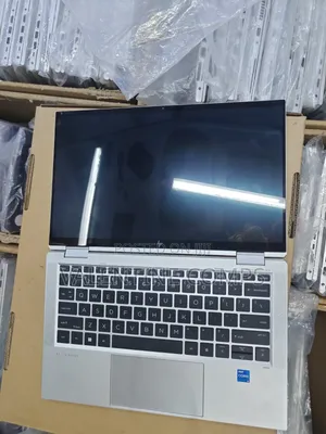 Laptop HP EliteBook 1030 16GB Intel Core i7 SSD 512GB