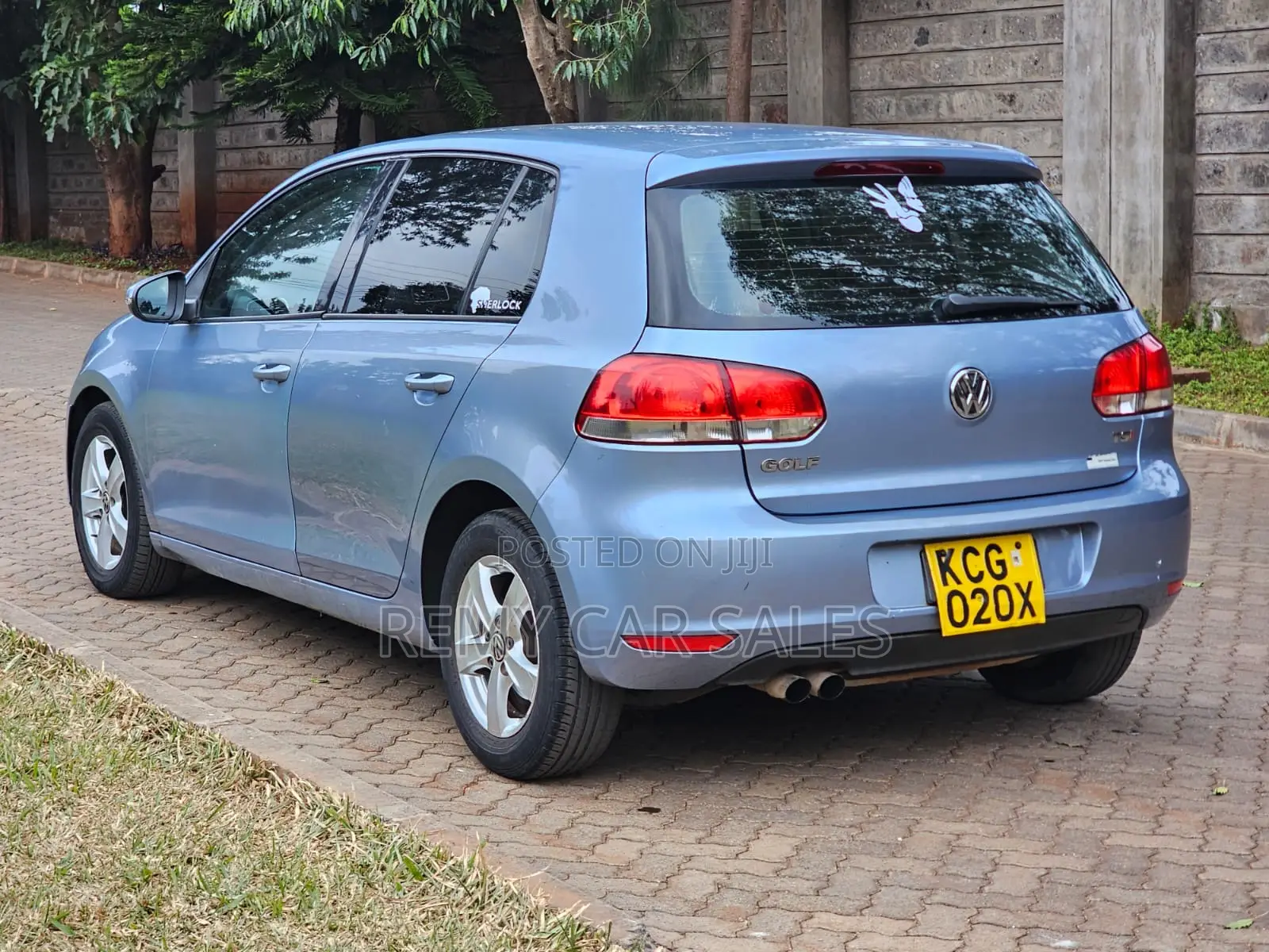 Volkswagen Golf 2010 Blue