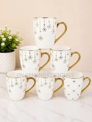 A Set of 6 Mugs
With Gold Touch
High Quality