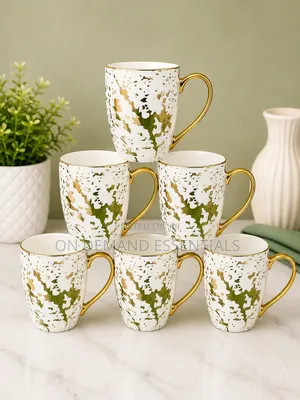 A Set of 6 Mugs
With Gold Touch
High Quality