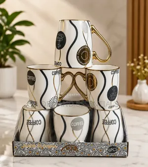 A Set of 6 Mugs
With Gold Touch
High Quality