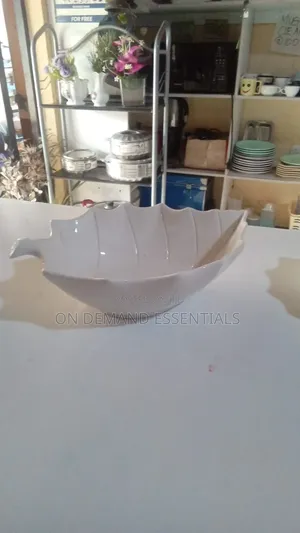 Ceramic Serving Leaf Bowl