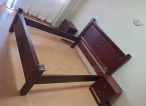 4x6 Dark Wooden Bed