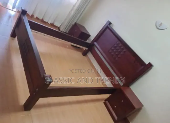 4x6 Dark Wooden Bed