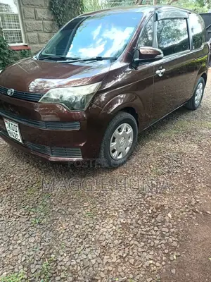 Toyota Spade 2014 Brown