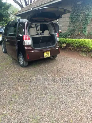 Toyota Spade 2014 Brown