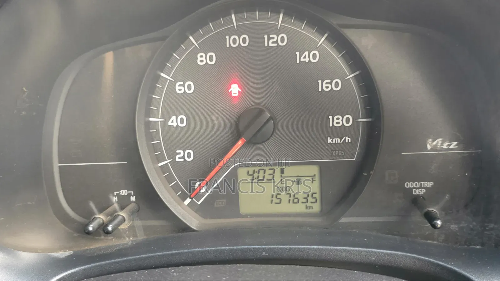 Toyota Vitz 2011 Silver