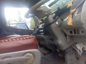 Mitsubishi Mahewa Mguu Sita