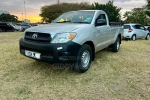 Toyota Hilux 2013 Silver