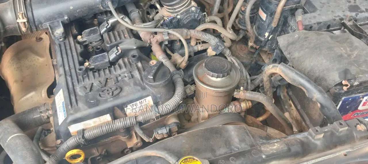 Toyota Hilux 2013 Gray