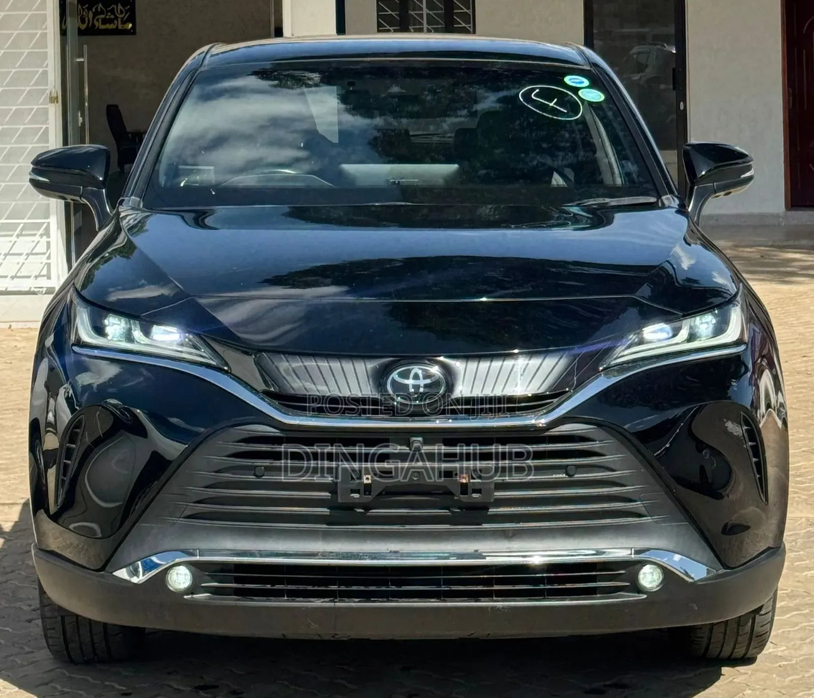 Toyota Harrier 2.0 2020 Matt Black
