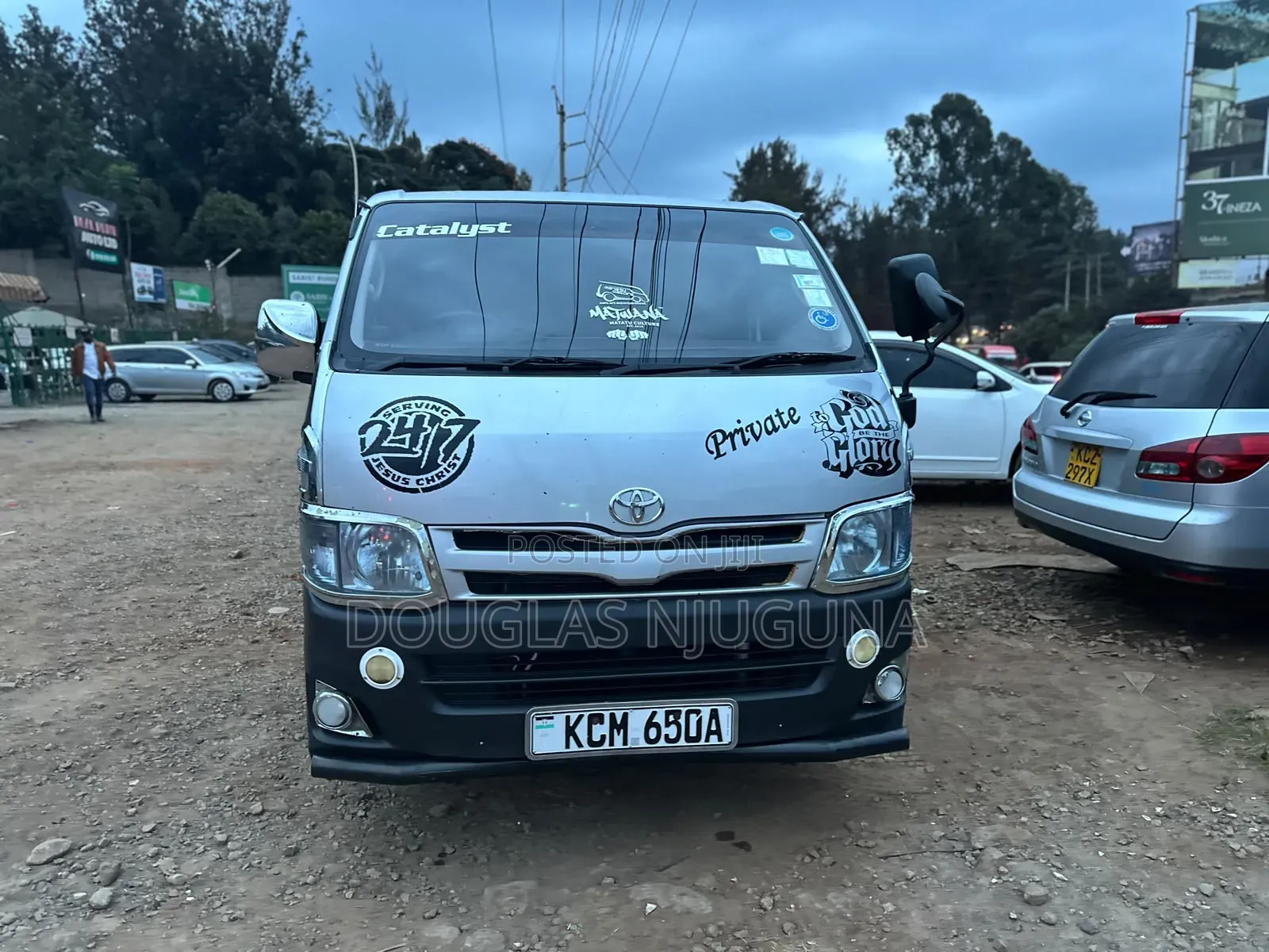Toyota HiAce 2010 Silver