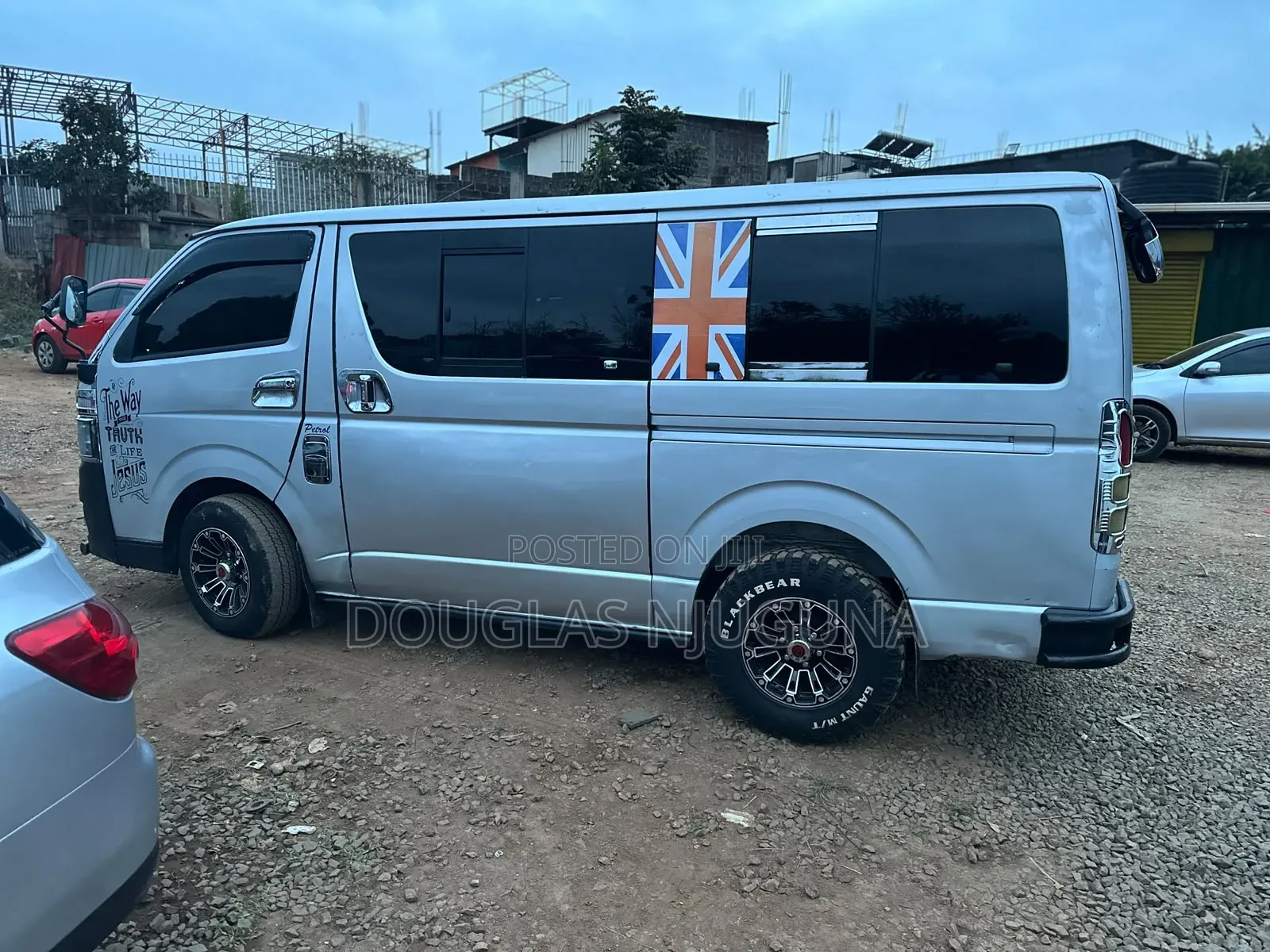 Toyota HiAce 2010 Silver