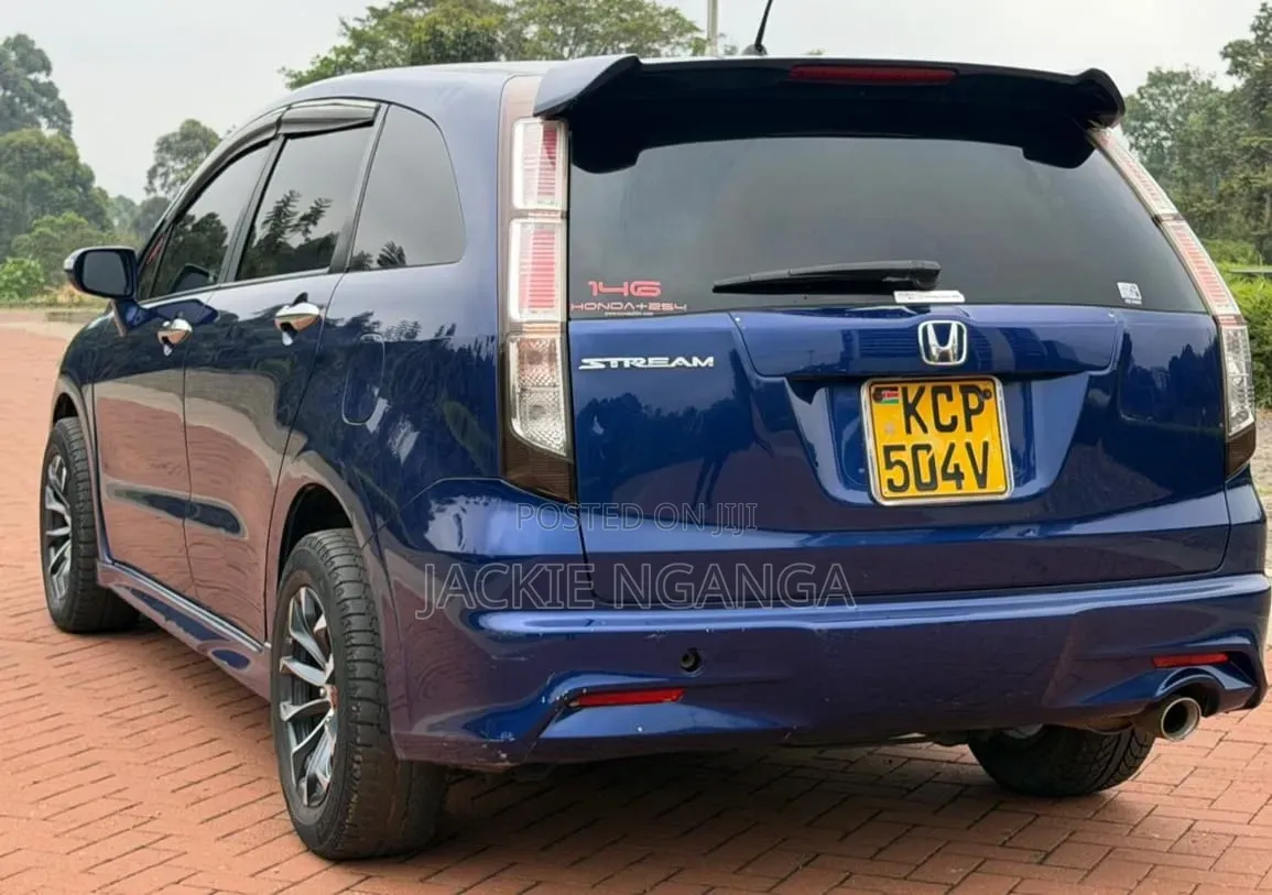Honda Stream 2010 Blue