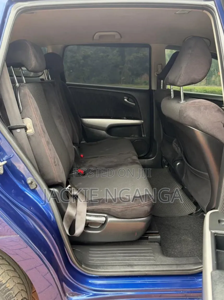 Honda Stream 2010 Blue