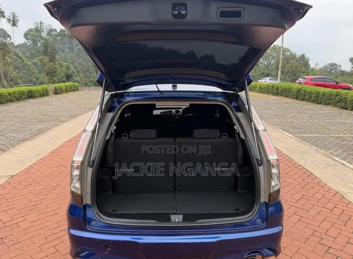 Honda Stream 2010 Blue